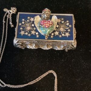 Kirks Folly trinket box with magnetic Angel